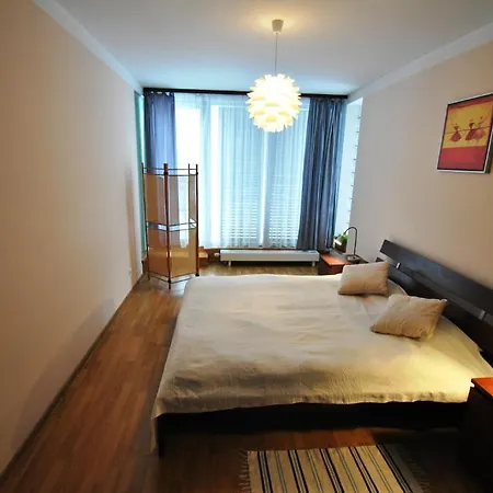 Apartament Karmelowy- Sunseasons24 アパート ウストロン