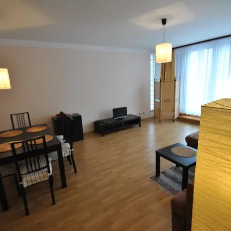 Apartament Karmelowy- Sunseasons24 ウストロン