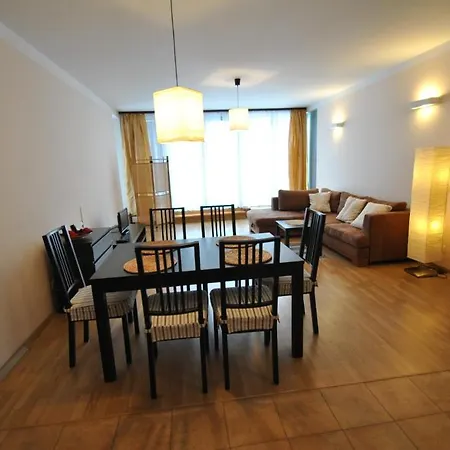 アパート Apartament Karmelowy- Sunseasons24 ウストロン